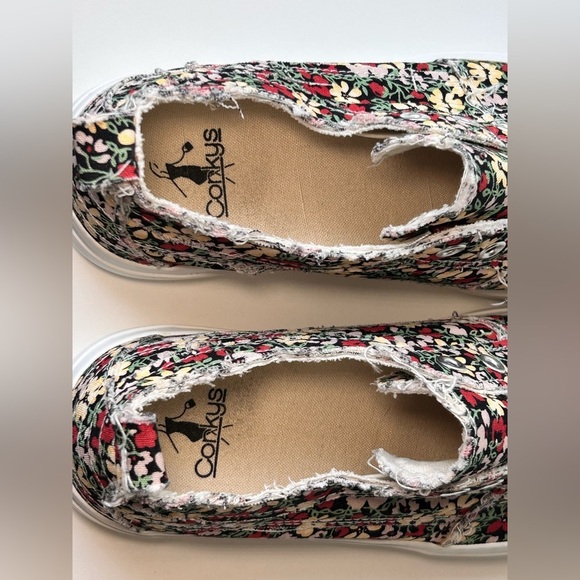 Corky’s Floral Slip on Sneakers Womens Size 9 Babalu Cotton EUC Like New! - Picture 7 of 11